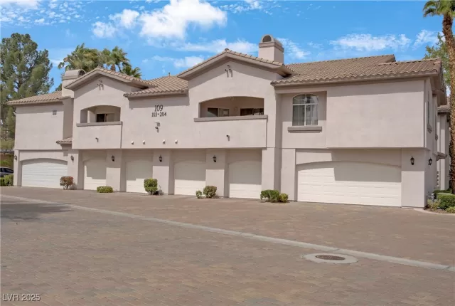 MLS: 2657069 Condo For Sale