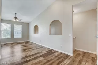 Photo #4: 2657077 Listing 