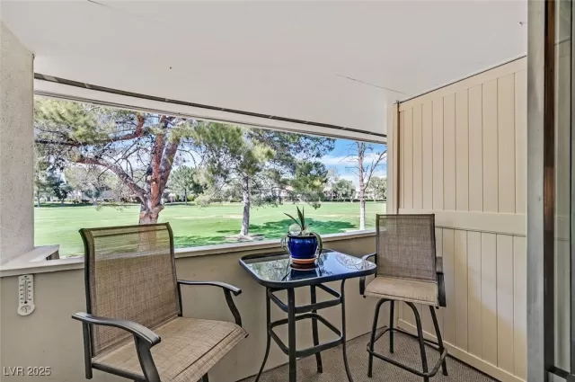 MLS: 2657081 Condo For Sale