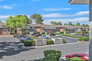 Photo #1: 2657081 Listing