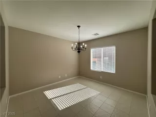 Photo #4: 2657092 Listing 