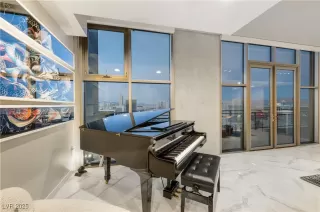 Photo #6: 2657097 Listing 