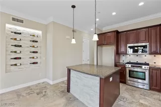 Photo #3: 2657107 Listing