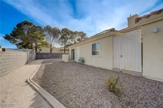 Photo #6: 2657126 Listing