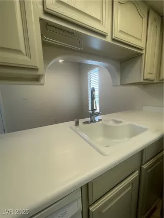 Photo #5: 2657208 Listing 