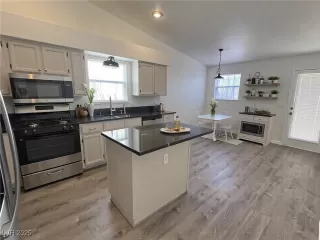 Photo #6: 2657235 Listing 