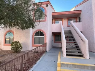 Photo #1: 2657296 Listing 