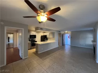 Photo #4: 2657296 Listing 