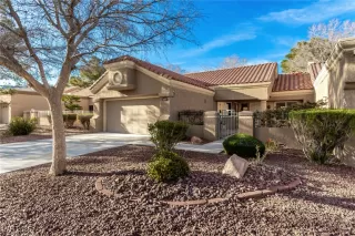 Photo #4: 2657297 Listing