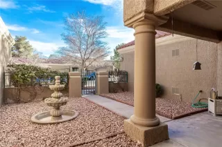 Photo #6: 2657297 Listing