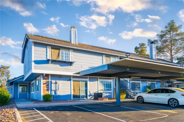 MLS: 2657318 Condo For Sale