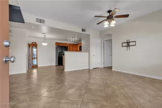 Photo #2: 2657382 Listing