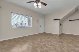 Photo #5: 2657382 Listing