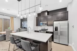 Photo #4: 2657406 Listing 