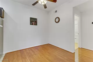 Photo #6: 2657412 Listing