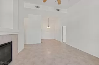 Photo #5: 2657418 Listing