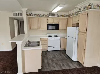 Photo #4: 2657458 Listing 