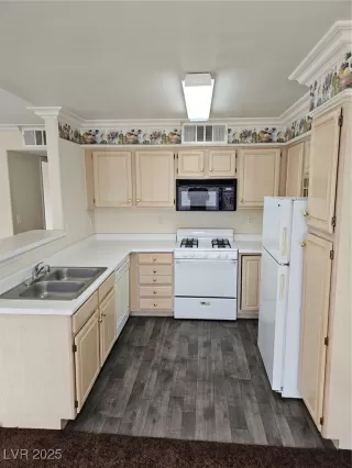 Photo #6: 2657458 Listing 