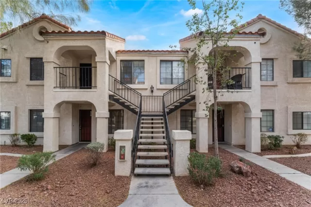 MLS: 2657470 Condo For Sale