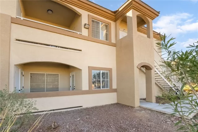MLS: 2657497 Condo For Sale