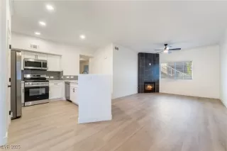 Photo #6: 2657497 Listing