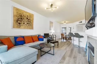 Photo #4: 2657507 Listing 