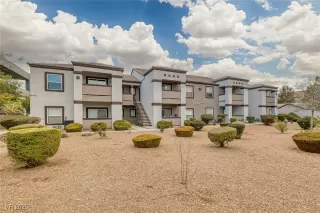 Photo #1: 2657526 Listing 