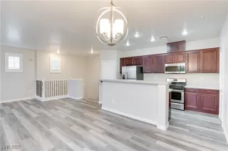 Photo #3: 2657537 Listing 