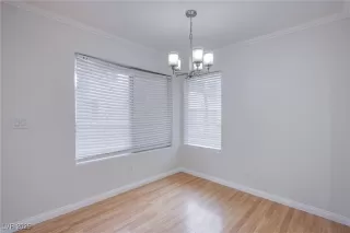 Photo #6: 2657580 Listing