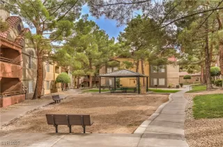 Photo #1: 2657583 Listing 