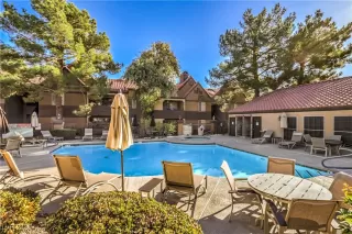 Photo #5: 2657583 Listing 