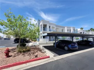 Photo #3: 2657592 Listing 