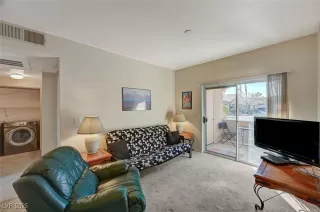 Photo #2: 2657620 Listing