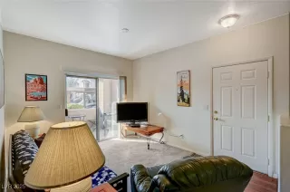 Photo #3: 2657620 Listing