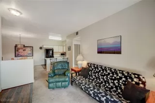 Photo #4: 2657620 Listing