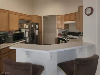 Photo #4: 2657630 Listing