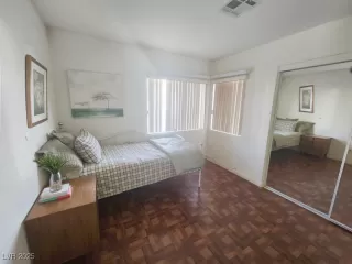 Photo #6: 2657630 Listing