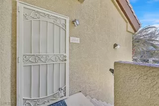 Photo #1: 2657734 Listing 