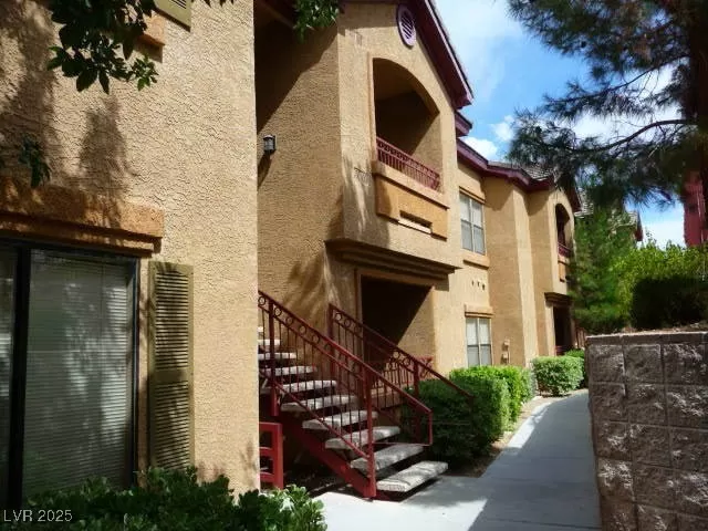MLS: 2657737 Condo For Sale