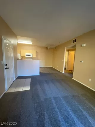 Photo #1: 2657737 Listing 