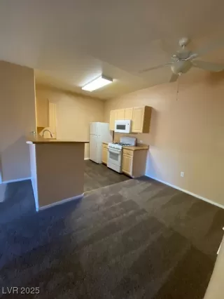 Photo #4: 2657737 Listing 
