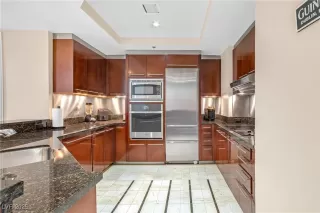 Photo #2: 2657741 Listing 