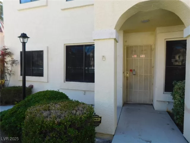 MLS: 2657771 Condo For Sale