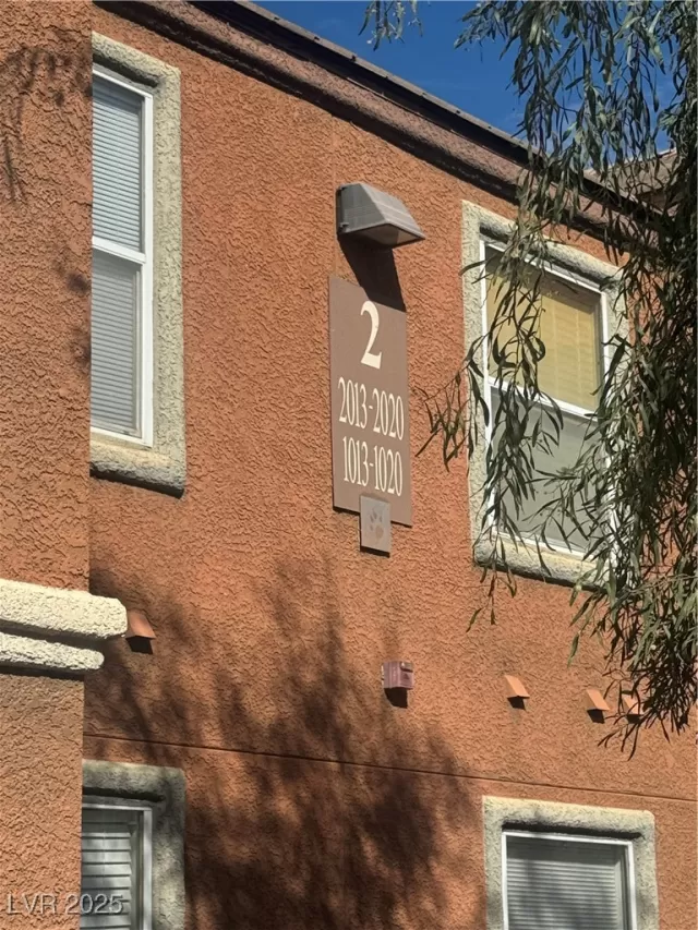 MLS: 2657779 Condo For Sale