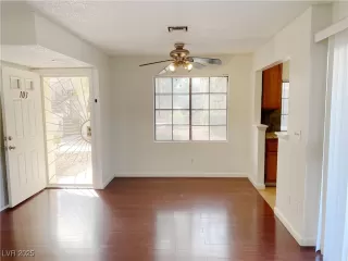 Photo #4: 2657803 Listing 