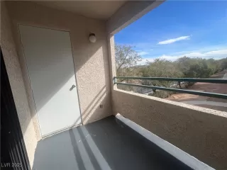 Photo #5: 2657840 Listing 