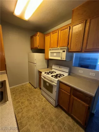 Photo #6: 2657841 Listing 