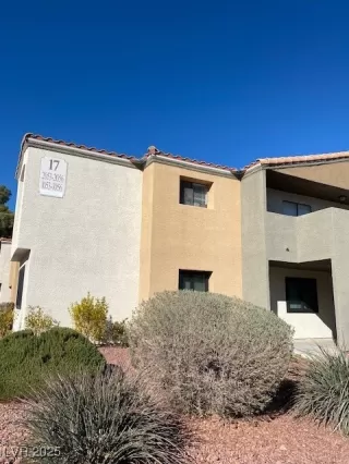 Photo #1: 2657844 Listing