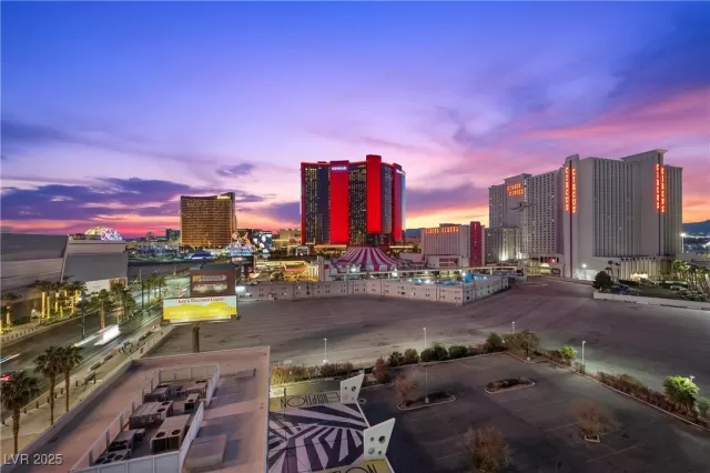 MLS: 2657891 Condo For Sale