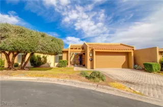 More Details about MLS # 2657907 : 545 TARA COURT